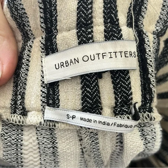 Urban Outfitters striped wrap skort - Picture 3 of 12